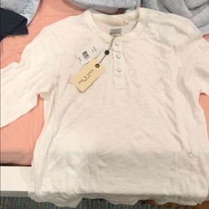 Men’s long sleeve shirt